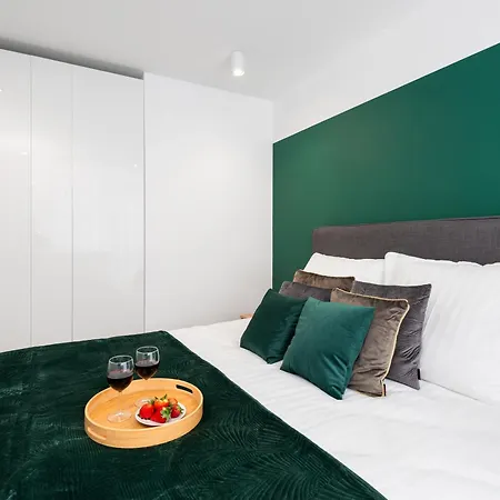 Apartament Kairos - Solar - Klimatyzacja, ścisłe Centrum, Spodek *